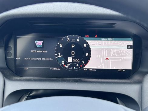 Used 2024 Land Rover Discovery Sport S image 39