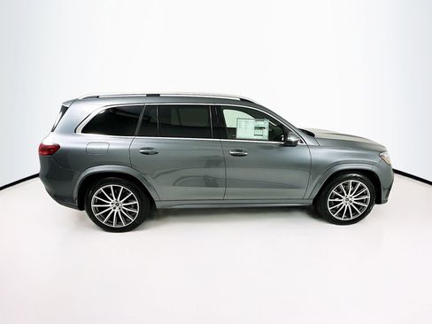 New 2026 Mercedes-Benz GLS 450 4MATIC image 9