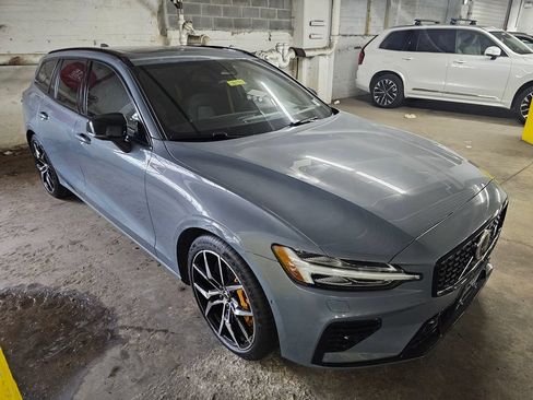 Certified 2023 Volvo V60 T8 Polestar AWD/4WD image 5