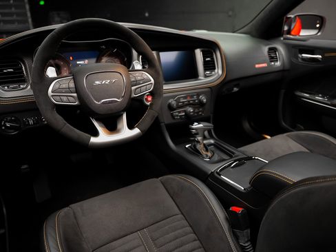 Used 2023 Dodge Charger SRT Hellcat image 2