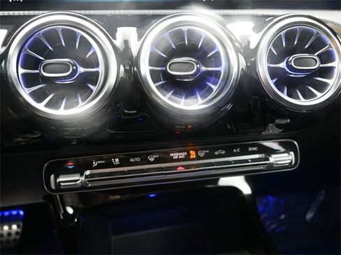 Used 2023 Mercedes-Benz CLA 250 4MATIC image 25