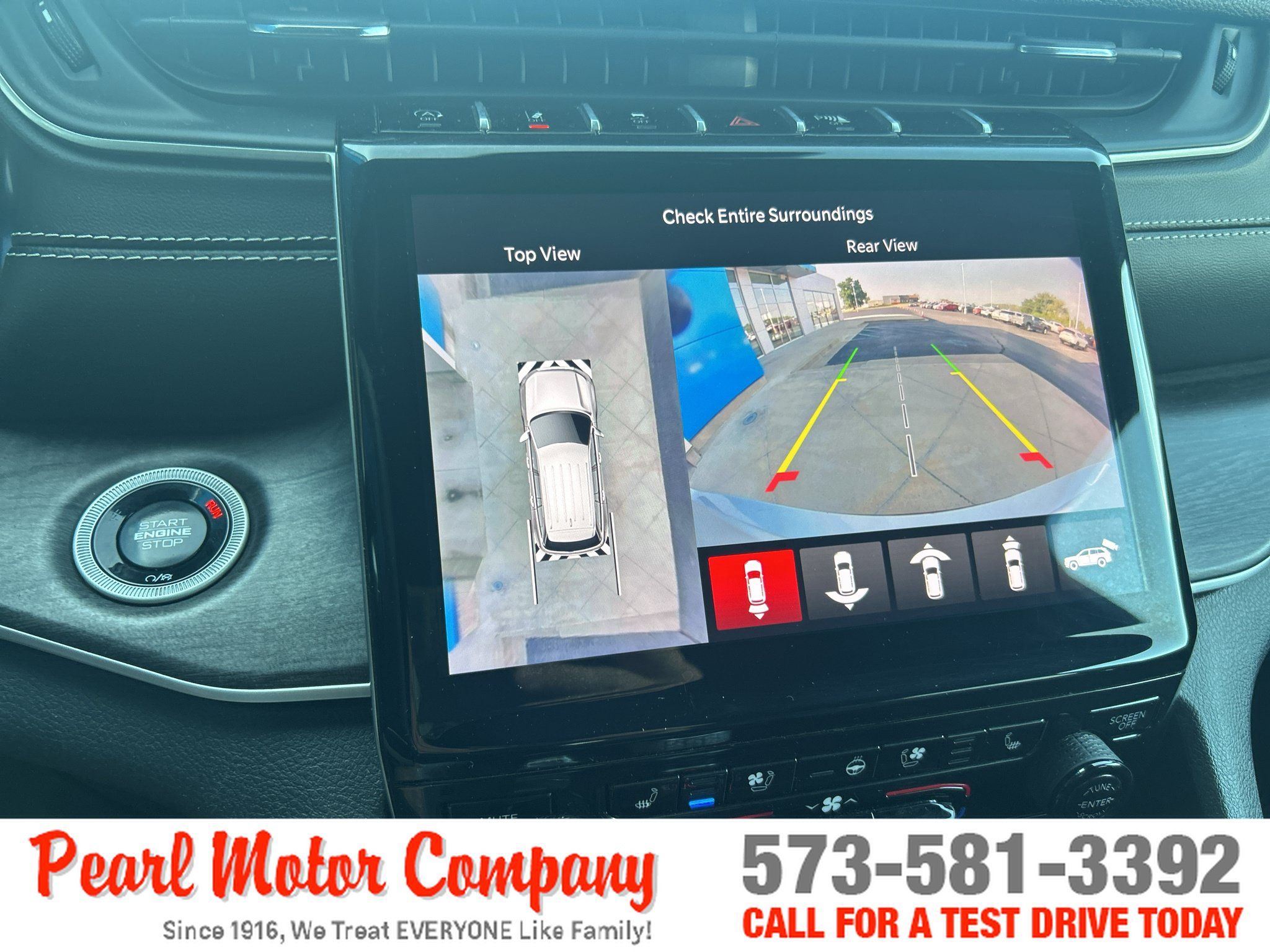 Used 2024 Jeep Grand Cherokee L Limited w/ Luxury Tech Group II AWD/4WD image 17