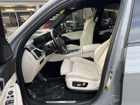 Used 2024 BMW X5 M60i image 15