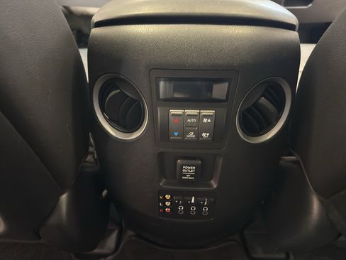 Used 2013 Honda Pilot Touring image 26