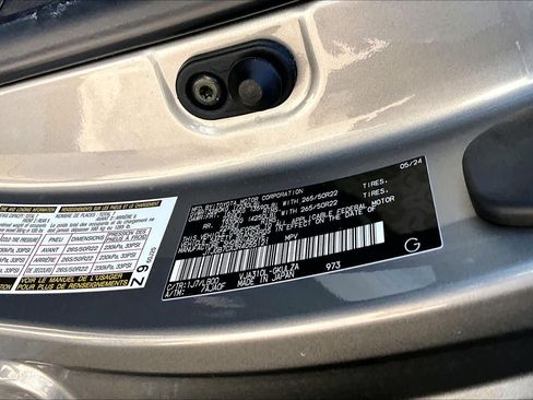 Used 2024 Lexus LX 600 4WD w/ Luxury Package image 35