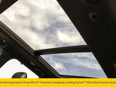 New 2025 Jeep Grand Cherokee Limited w/ Luxury Tech Group II image 7