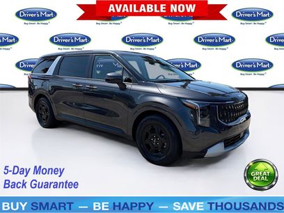 Used 2025 Kia Carnival