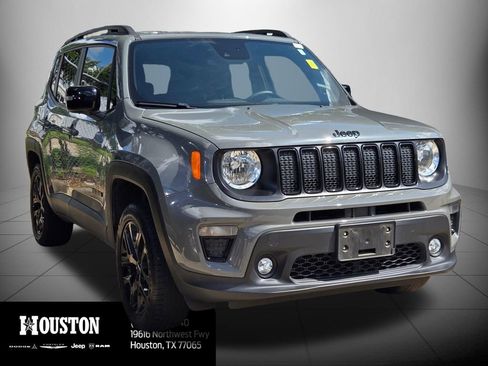 Used 2022 Jeep Renegade Altitude AWD/4WD image 3