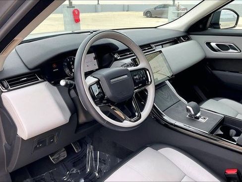 Used 2025 Land Rover Range Rover Velar Dynamic SE image 16