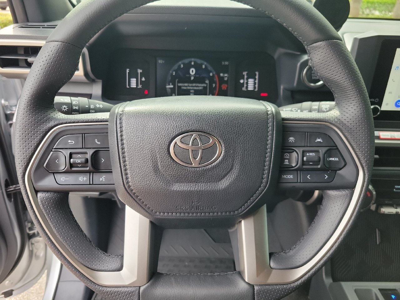 Used 2026 Toyota 4Runner SR5 AWD/4WD image 17