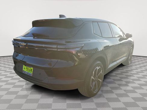 New 2026 Chevrolet Equinox EV LT image 3