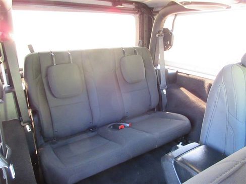 Used 2021 Jeep Wrangler Sport AWD/4WD image 31