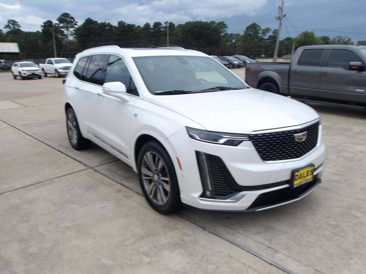 Used 2021 Cadillac XT6 Premium Luxury FWD image 4