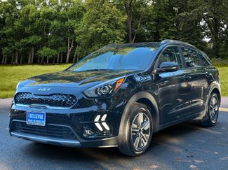 Used 2022 Kia Niro LXS video 3