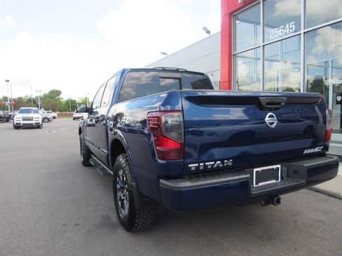 Used 2019 Nissan Titan PRO-4X AWD/4WD image 7