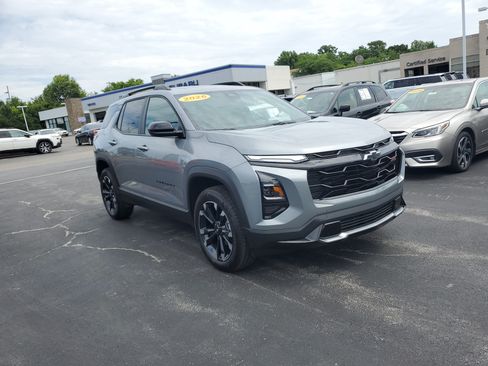Used 2026 Chevrolet Equinox RS w/ LPO, Floor Liner Package AWD/4WD image 4