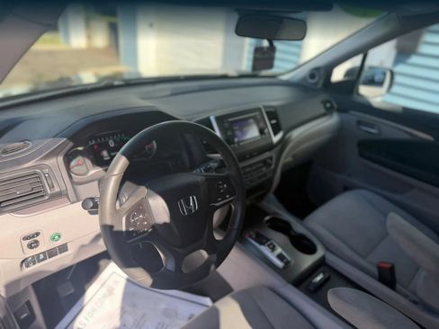 Used 2021 Honda Pilot LX image 10