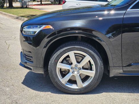 Used 2020 Volvo XC90 T6 Momentum AWD/4WD image 8