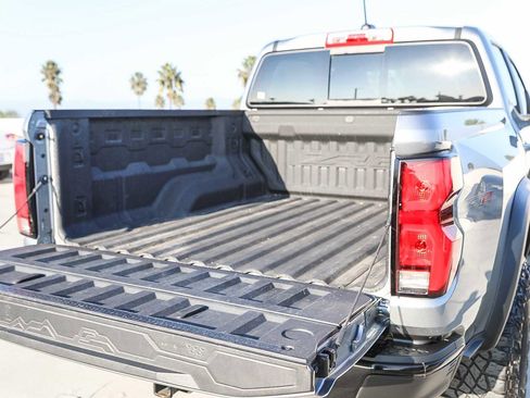 Used 2024 Chevrolet Colorado ZR2 image 25