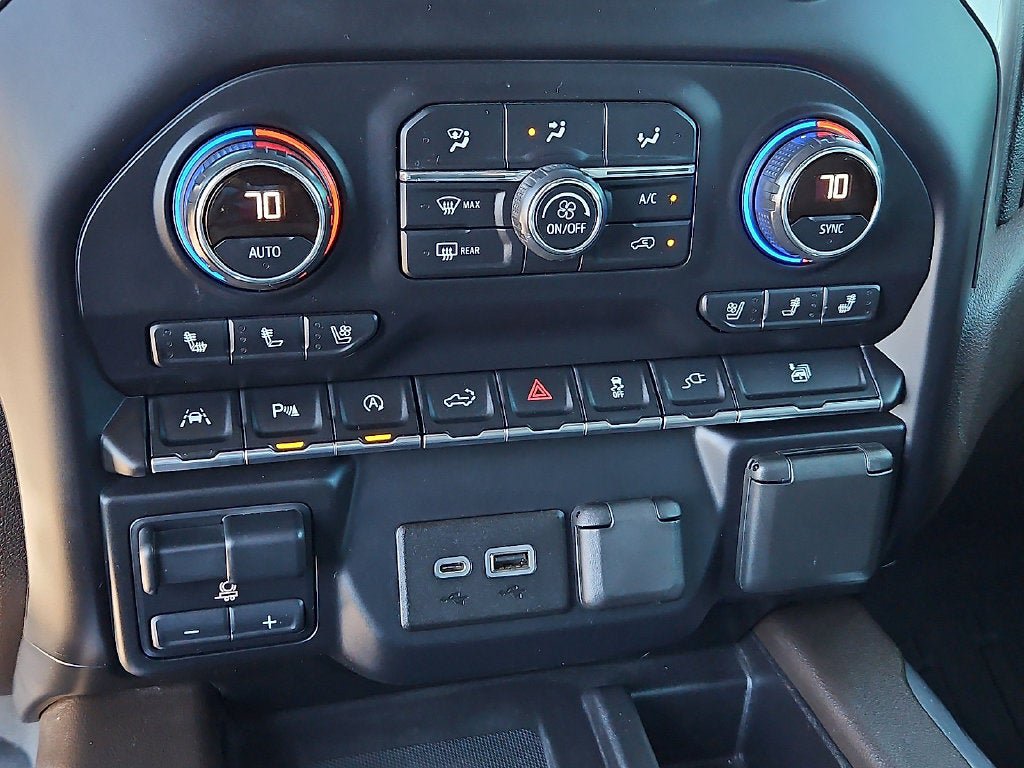 Used 2020 Chevrolet Silverado 1500 LTZ w/ LTZ Texas Edition RWD image 27