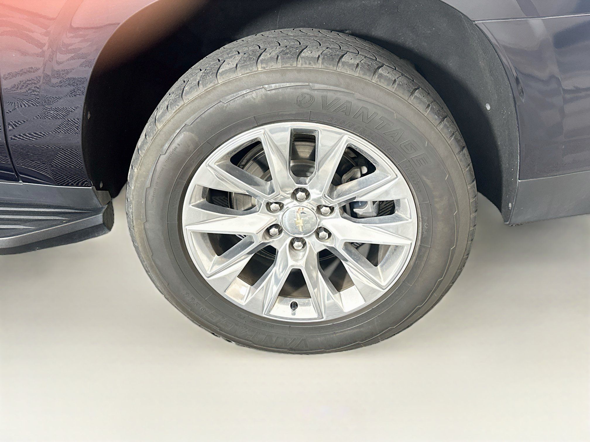 Used 2023 Chevrolet Suburban Premier AWD/4WD image 11