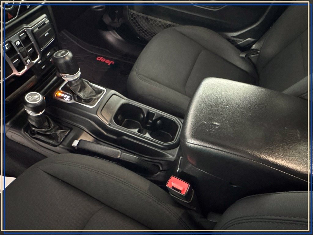 Used 2020 Jeep Wrangler Unlimited Sport AWD/4WD image 28