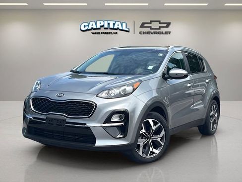 Used 2021 Kia Sportage EX image 2