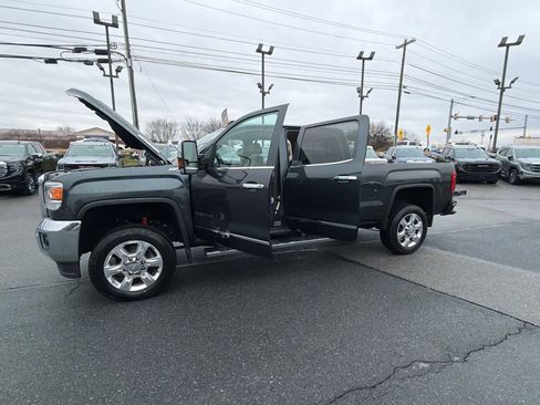 Used 2019 GMC Sierra 2500 SLT w/ Duramax Plus Package image 45