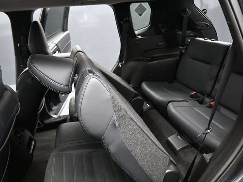 Used 2025 Mitsubishi Outlander SE AWD/4WD image 27