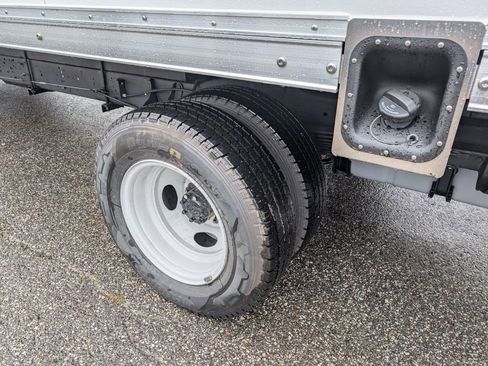 New 2026 Ford E-450 and Econoline 450 Super Duty w/ Power Equipment Group image 15