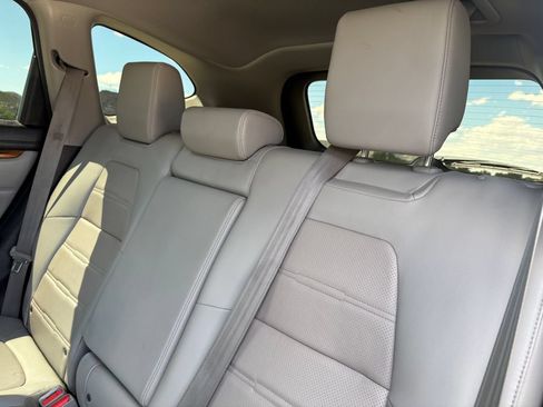 Used 2021 Honda CR-V Touring image 17