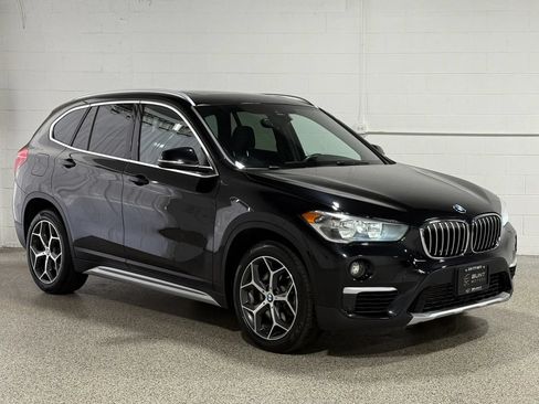 Used 2019 BMW X1 xDrive28i w/ Convenience Package AWD/4WD image 4