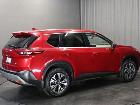 Used 2021 Nissan Rogue SV FWD image 5