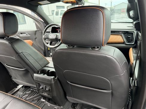 Used 2024 GMC Canyon AT4 w/ AT4 Premium Package AWD/4WD image 27