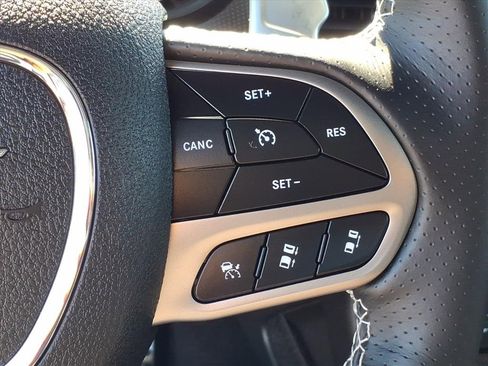 Used 2023 Dodge Challenger SRT Hellcat image 11