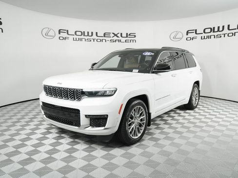 Used 2025 Jeep Grand Cherokee L Summit AWD/4WD image 1