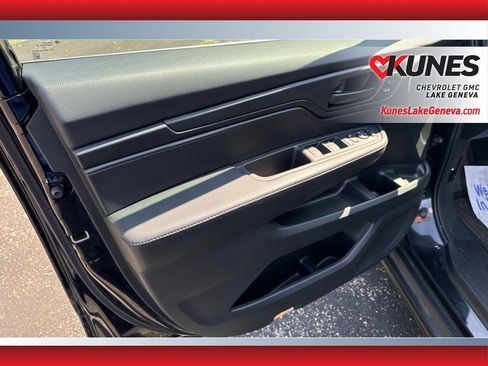 Used 2025 Honda Odyssey EX-L image 13
