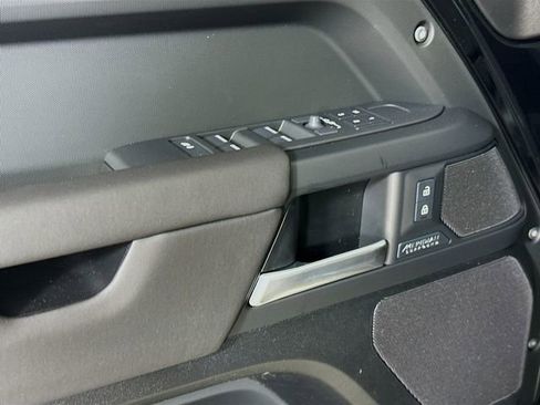 New 2026 Land Rover Defender 110 X-Dynamic SE AWD/4WD image 20