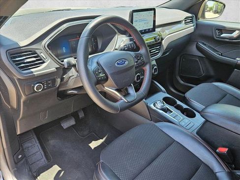 Used 2025 Ford Escape ST-Line FWD image 10