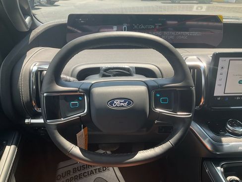 New 2027 Ford Expedition Max Platinum w/ Stealth Appearance Package AWD/4WD image 23