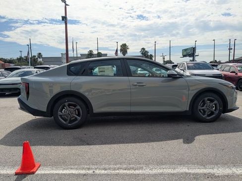 New 2026 Kia K4 FWD image 6