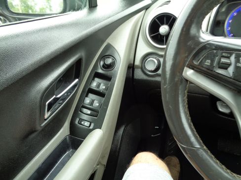 Used 2015 Chevrolet Trax LT w/ LT Plus Package image 23