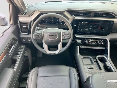 New 2026 GMC Sierra 2500 Denali w/ Denali Reserve Package image 16