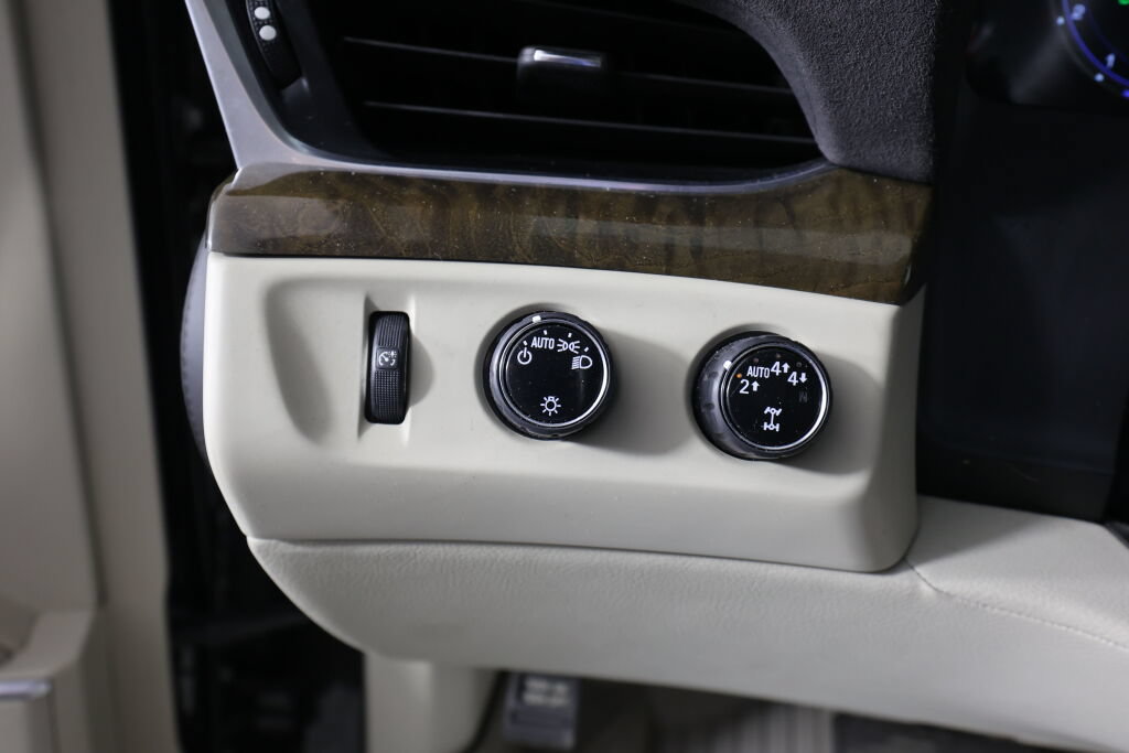 Used 2020 Cadillac Escalade Luxury AWD/4WD image 34