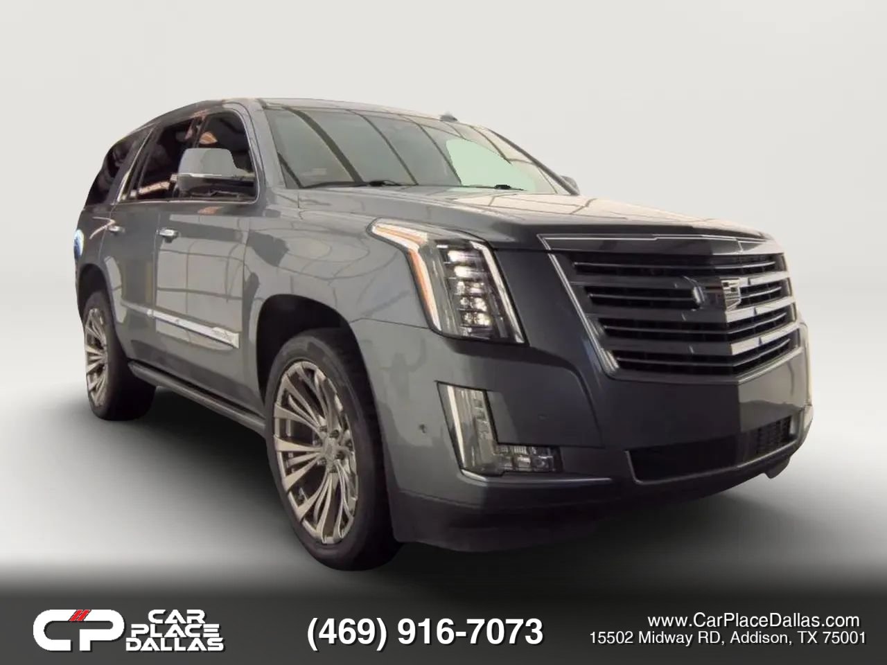 Used 2018 Cadillac Escalade Platinum RWD image 1