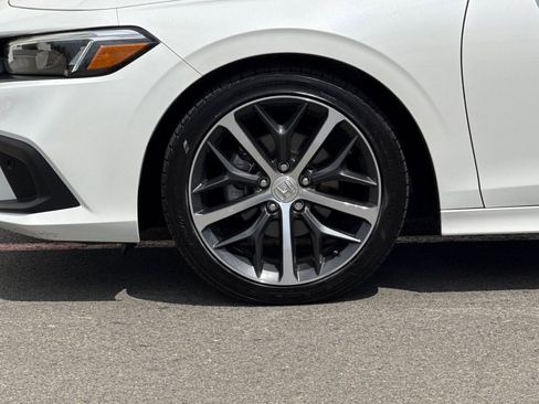 Used 2024 Honda Civic Touring image 12