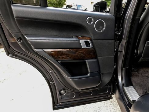 Used 2016 Land Rover Range Rover Supercharged AWD/4WD image 46