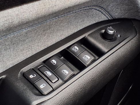 Certified 2022 Jeep Compass Latitude w/ Convenience Group image 10