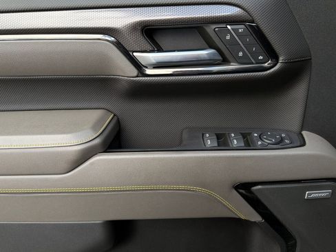 Used 2023 Chevrolet Silverado 1500 ZR2 w/ Technology Package image 10