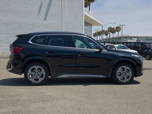 New 2026 BMW X1 xDrive28i w/ Technology Package AWD/4WD image 4
